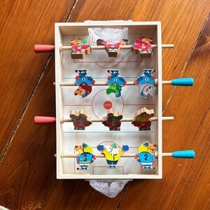 Janod baby hockey table